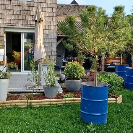 Lin Et L'hote Bed & Breakfast Preaux
