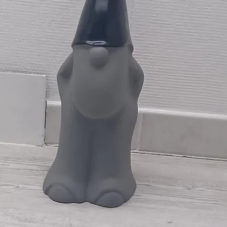 Lin Et L'hote Preaux