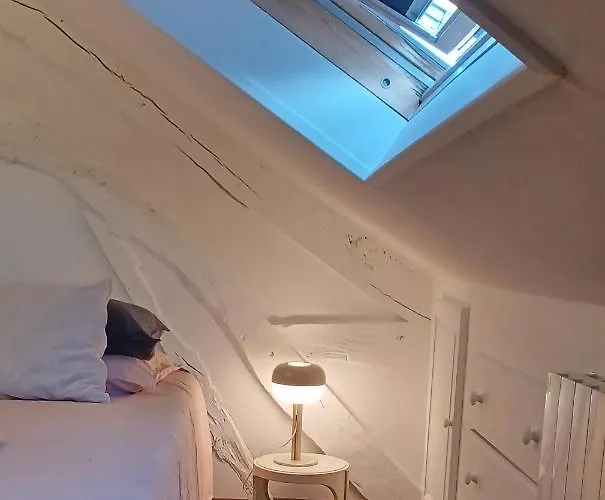 Lin Et L'hote 3* Preaux